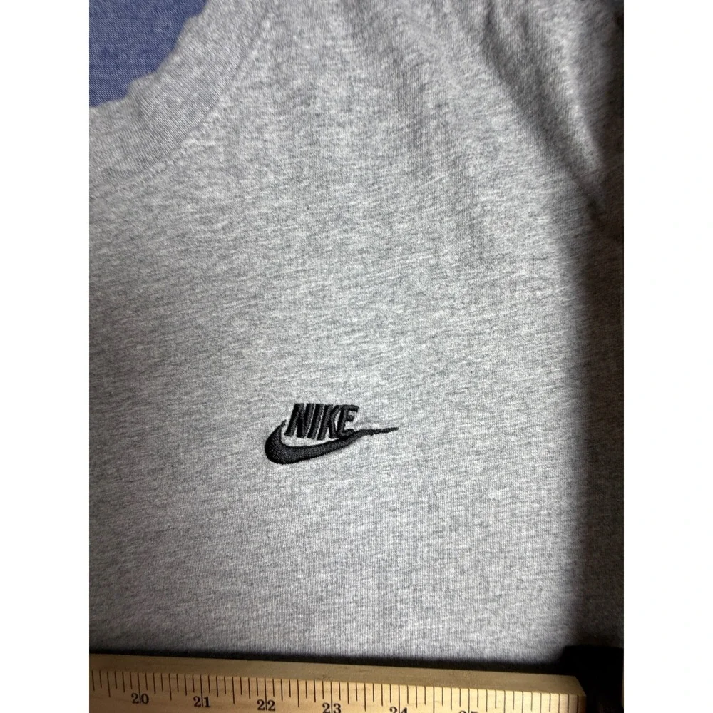 Nike Mens Sportswear T-Shirt Bundle Gray Purple Embroidered Logo Size Large 2pk